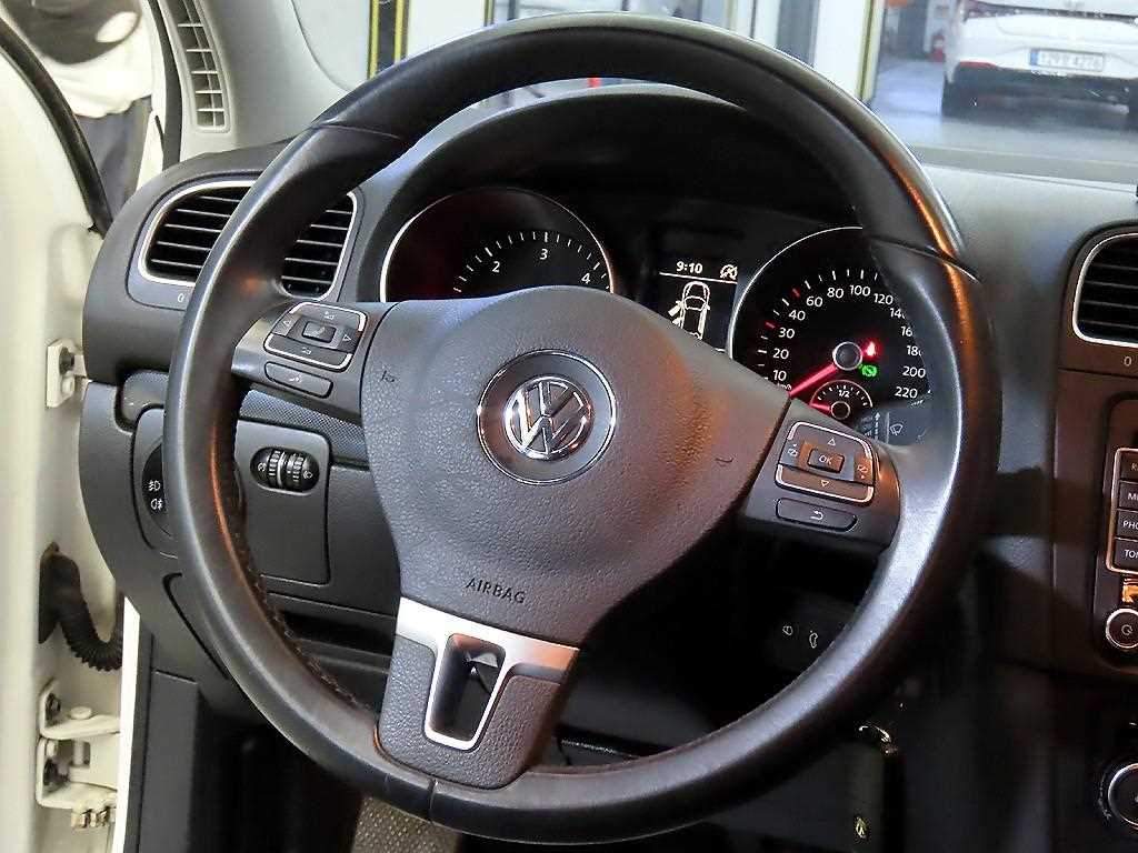 Volkswagen Golf - Vista 6