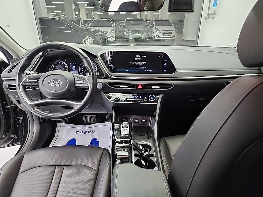 HYUNDAI Sonata - Vista 7