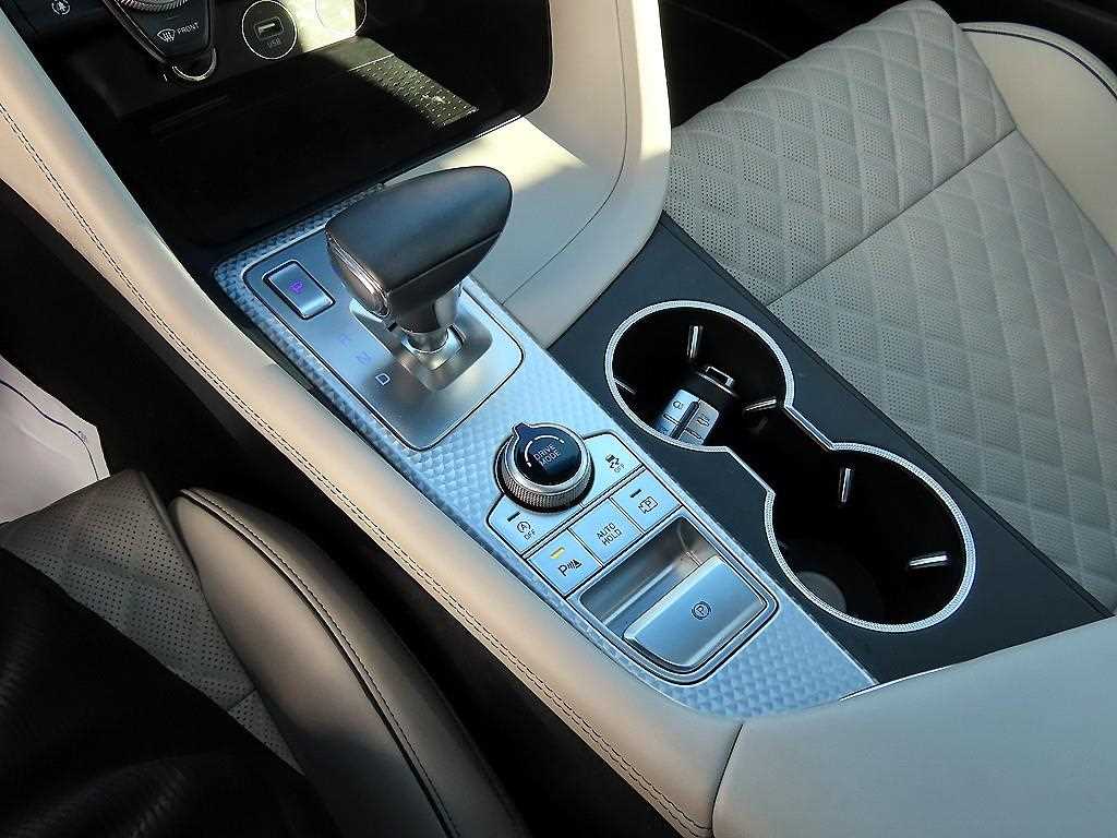 Genesis G70 - Vista 11