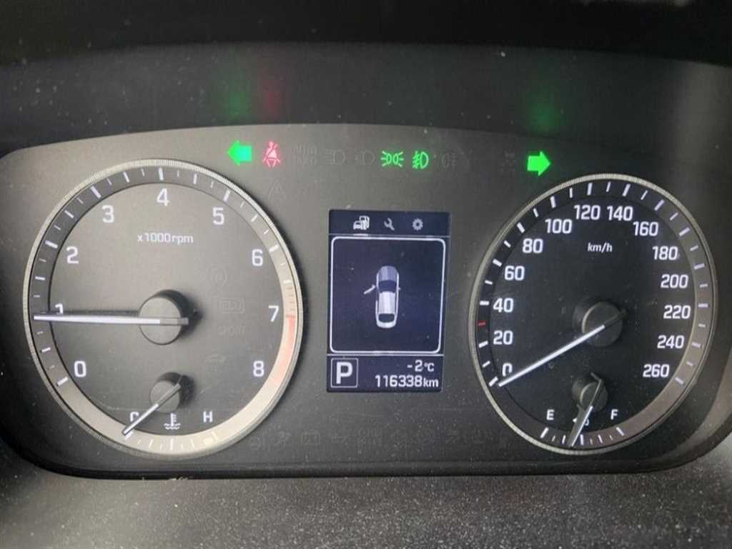 HYUNDAI Sonata - Vista 8