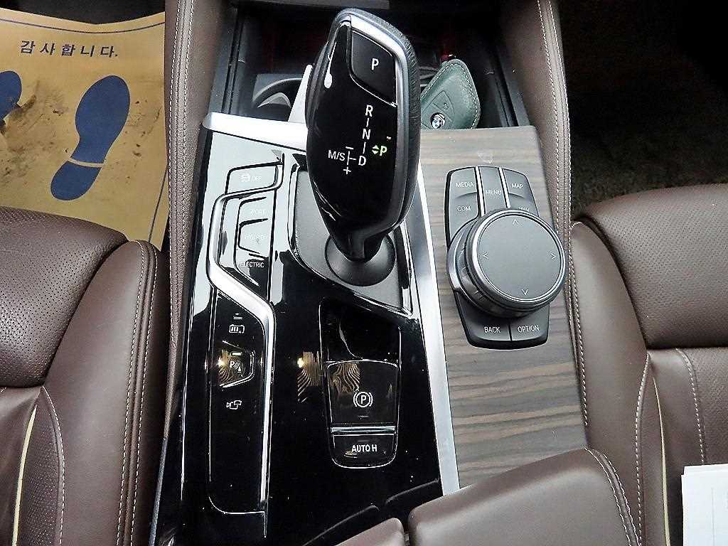 BMW 5 Series - Vista 10