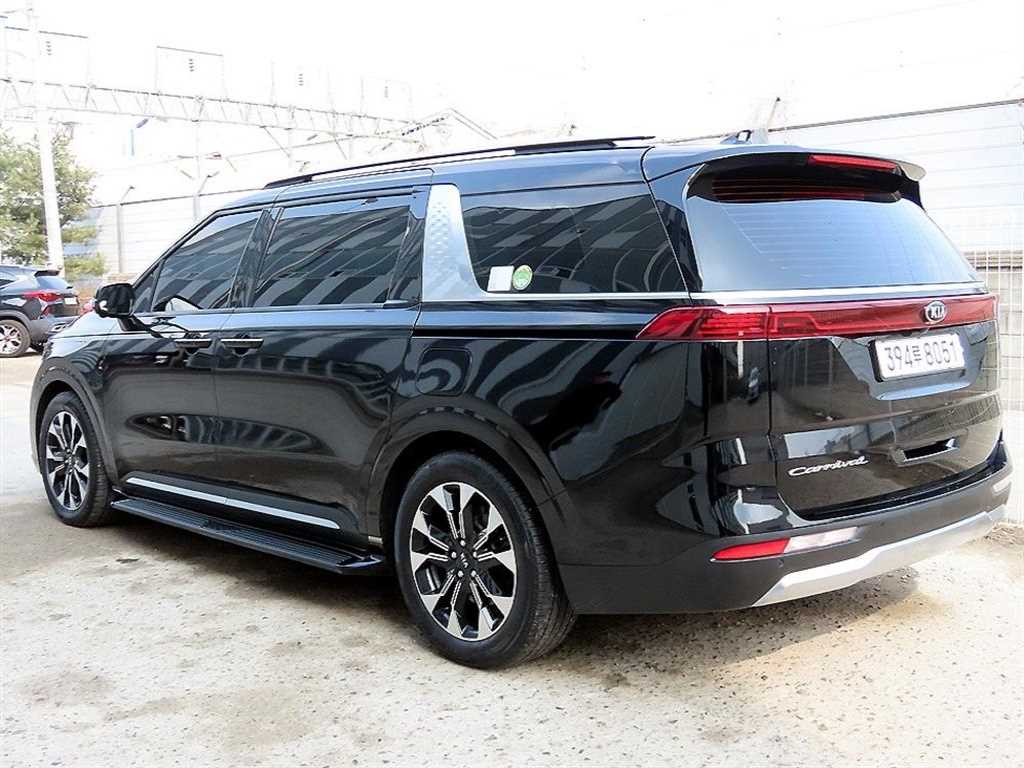 KIA Carnival - Vista 3
