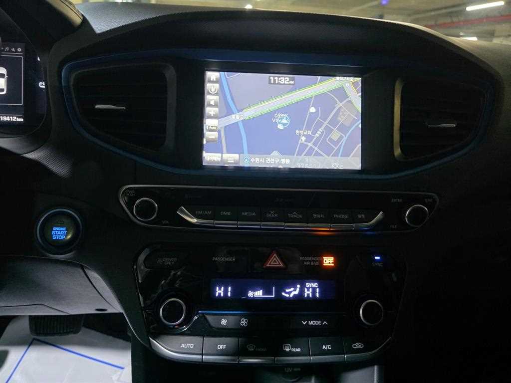 HYUNDAI Ioniq - Vista 11