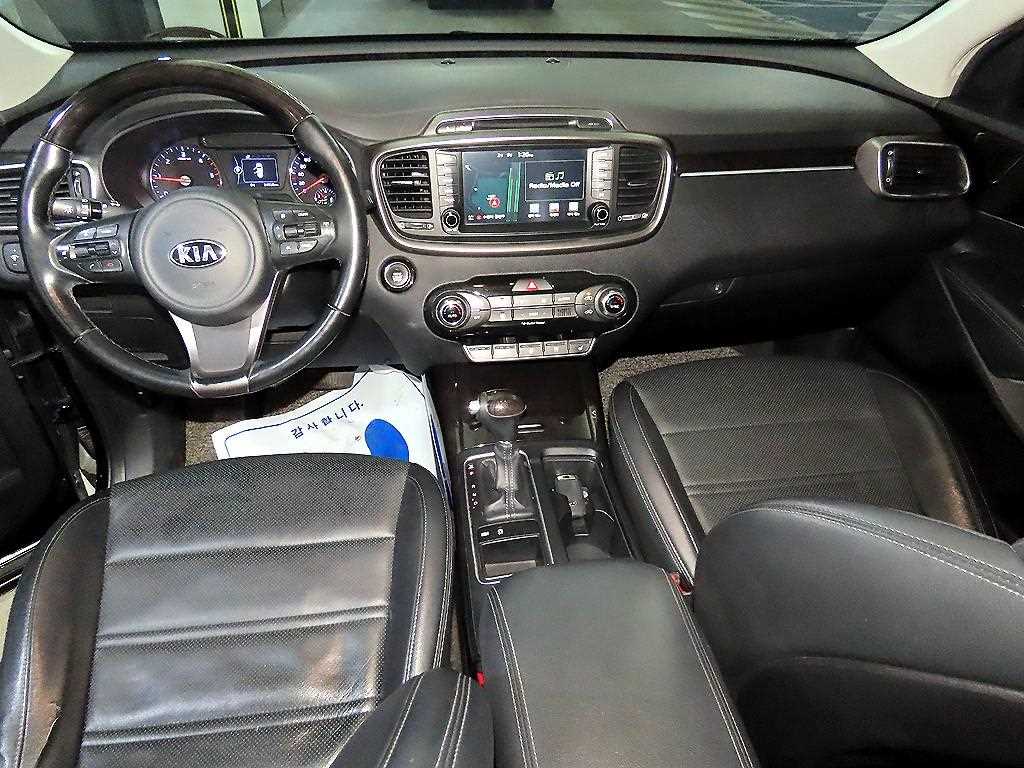 KIA Sorento - Vista 10
