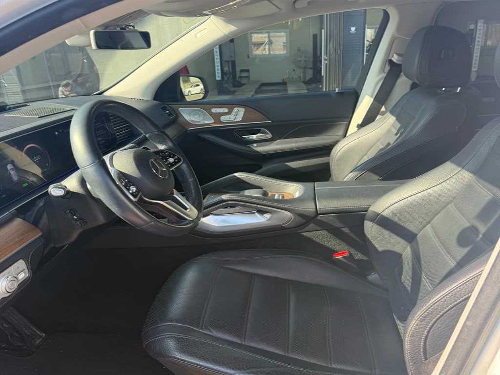 Mercedes Benz GLE Class - Vista 4