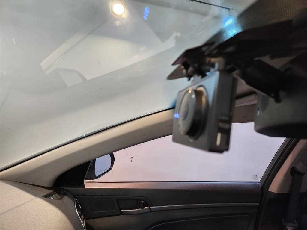 HYUNDAI Avante 2017 Gris - Importación desde Corea - HF Imports Iquique - Foto 19