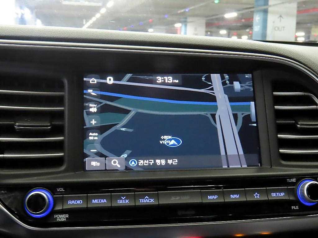 HYUNDAI Avante 2019 Negro - Importación desde Corea - HF Imports Iquique - Foto 13