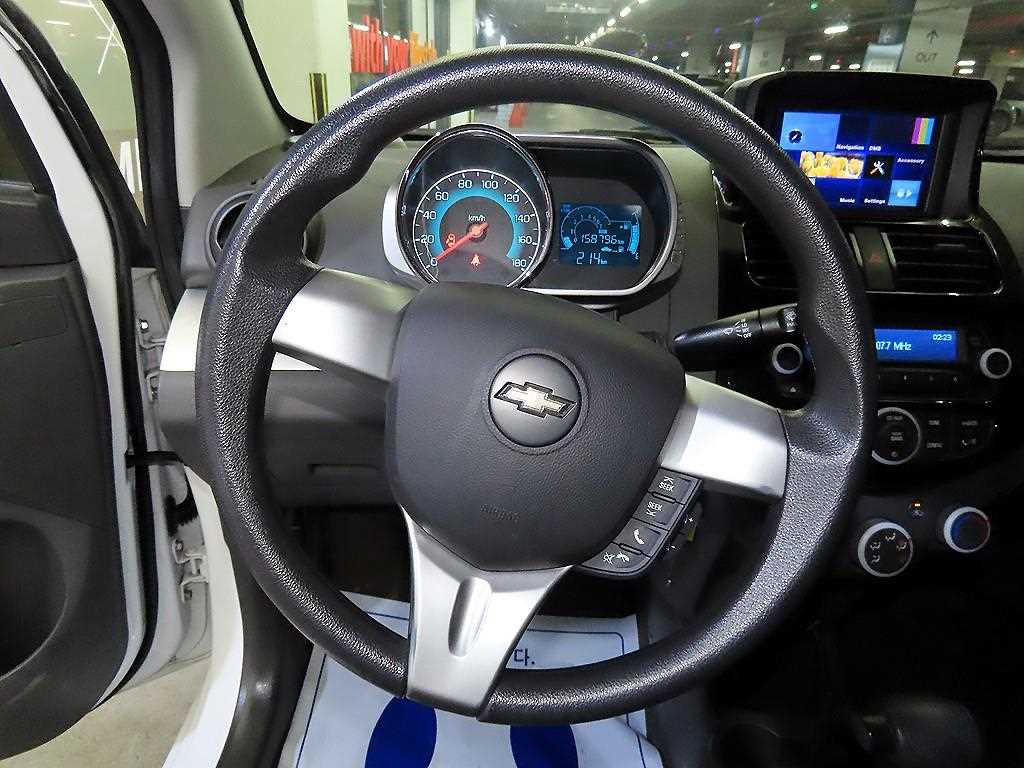 Chevrolet Spark - Vista 8