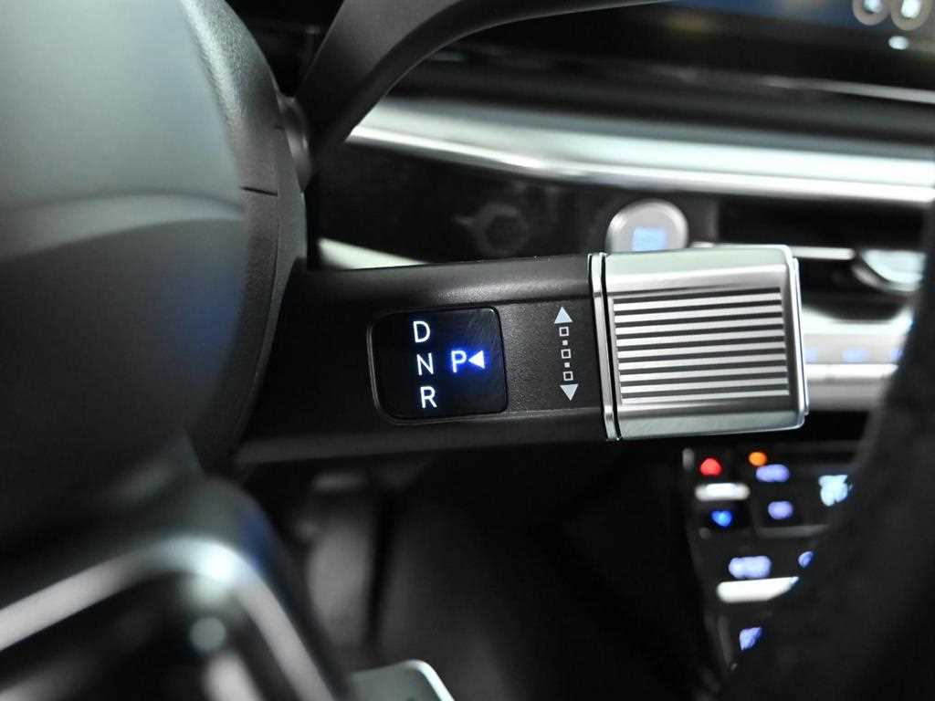 HYUNDAI Grandeur - Vista 9