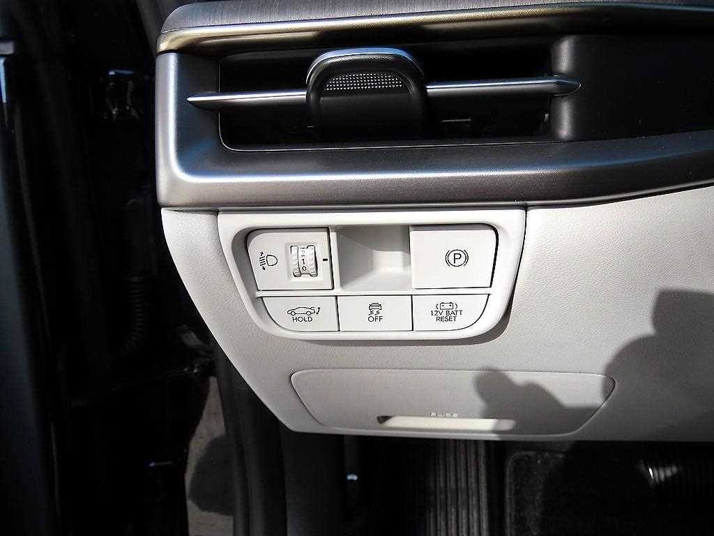 HYUNDAI Grandeur - Vista 11