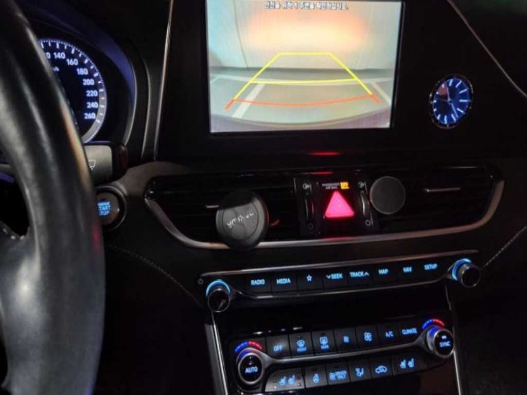 HYUNDAI Grandeur - Vista 10