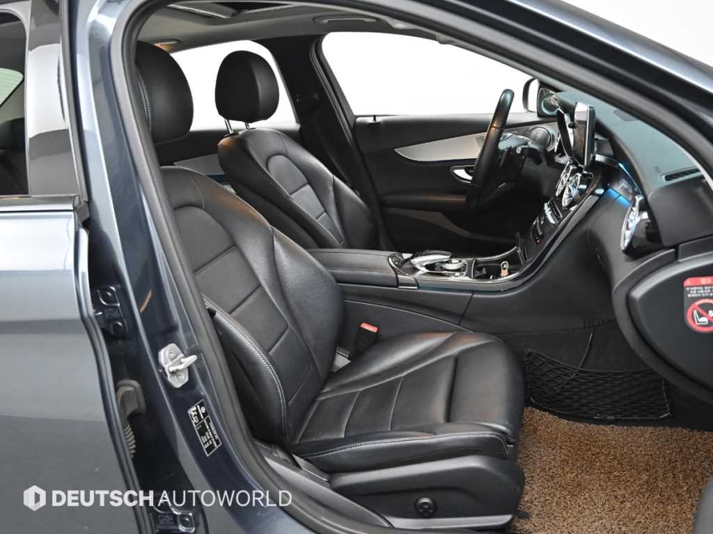 Mercedes Benz C Class - Vista 10