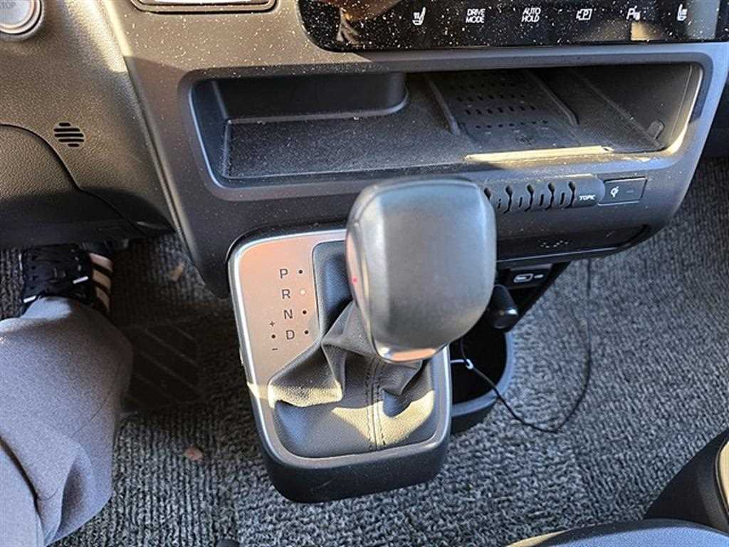 HYUNDAI Staria - Vista 12