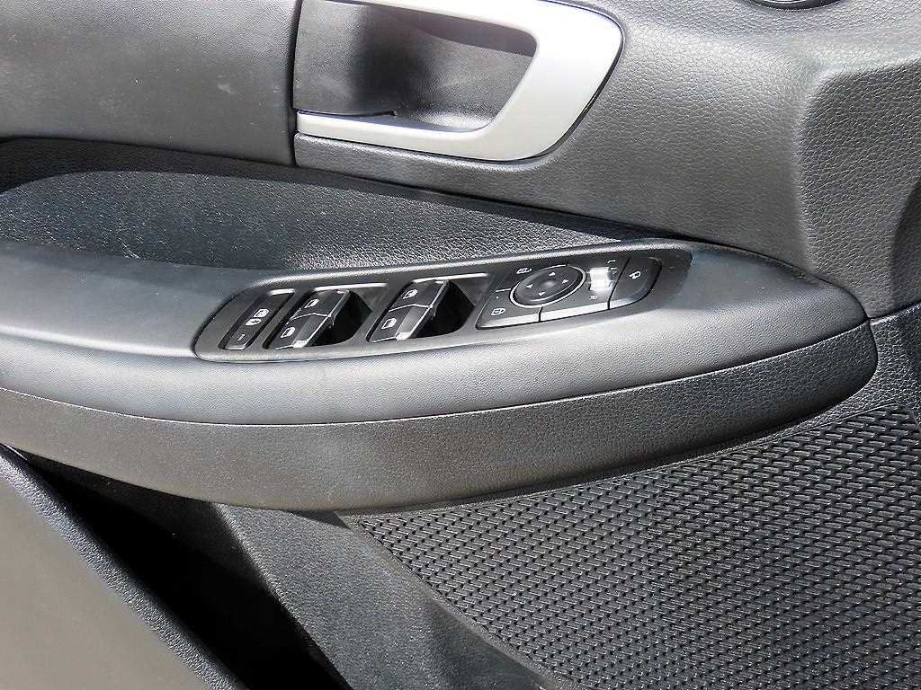 HYUNDAI Sonata - Vista 11