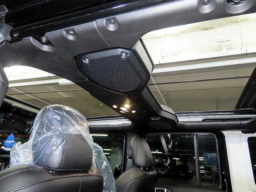 Jeep Wrangler 2022 Negro - Importación desde Corea - HF Imports Iquique - Foto 17