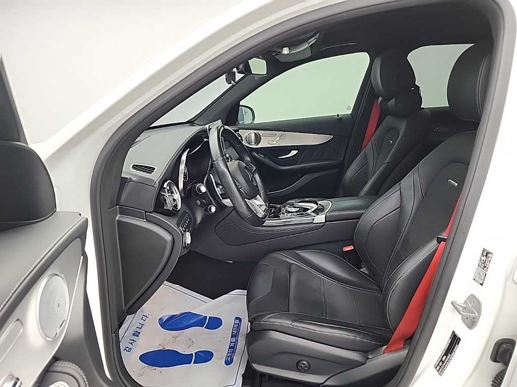 Mercedes Benz GLC Class - Vista 11