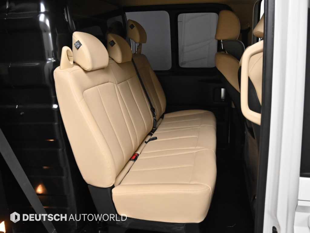 HYUNDAI Staria - Vista 12