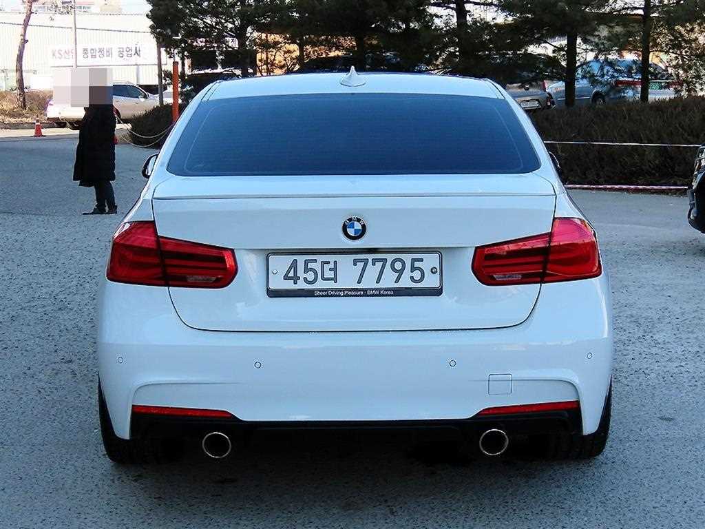 BMW 3 series - Vista 4