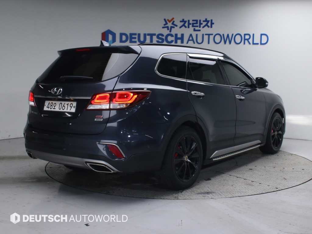 HYUNDAI Maxcruz - Vista 2
