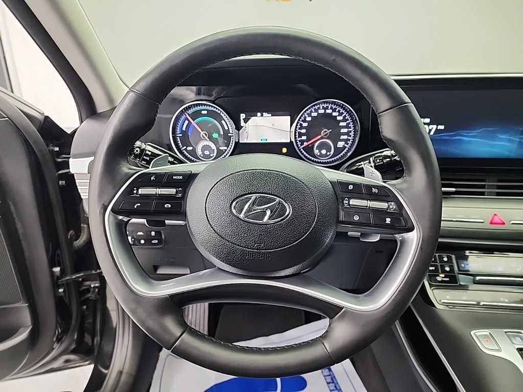 HYUNDAI Grandeur - Vista 9