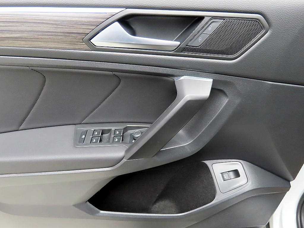 Volkswagen Tiguan - Vista 11