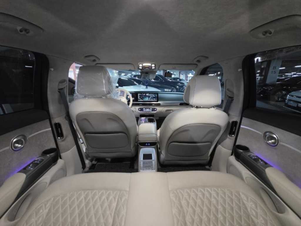 Genesis GV60 - Vista 8