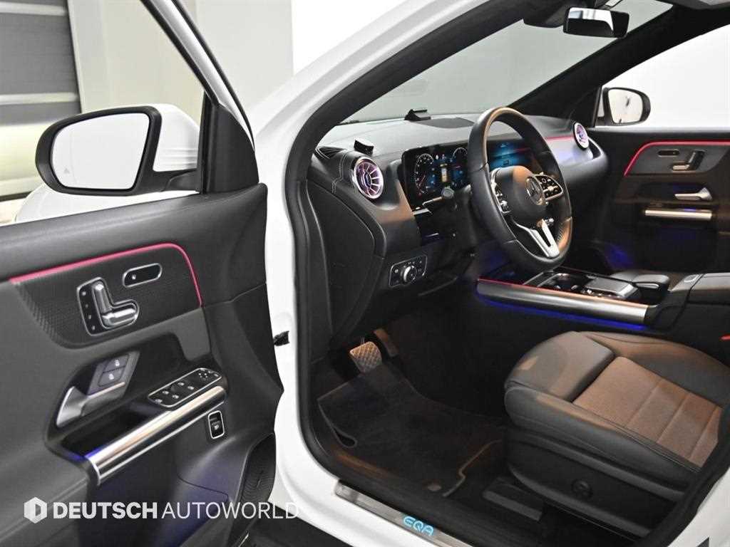 Mercedes Benz EQA - Vista 11