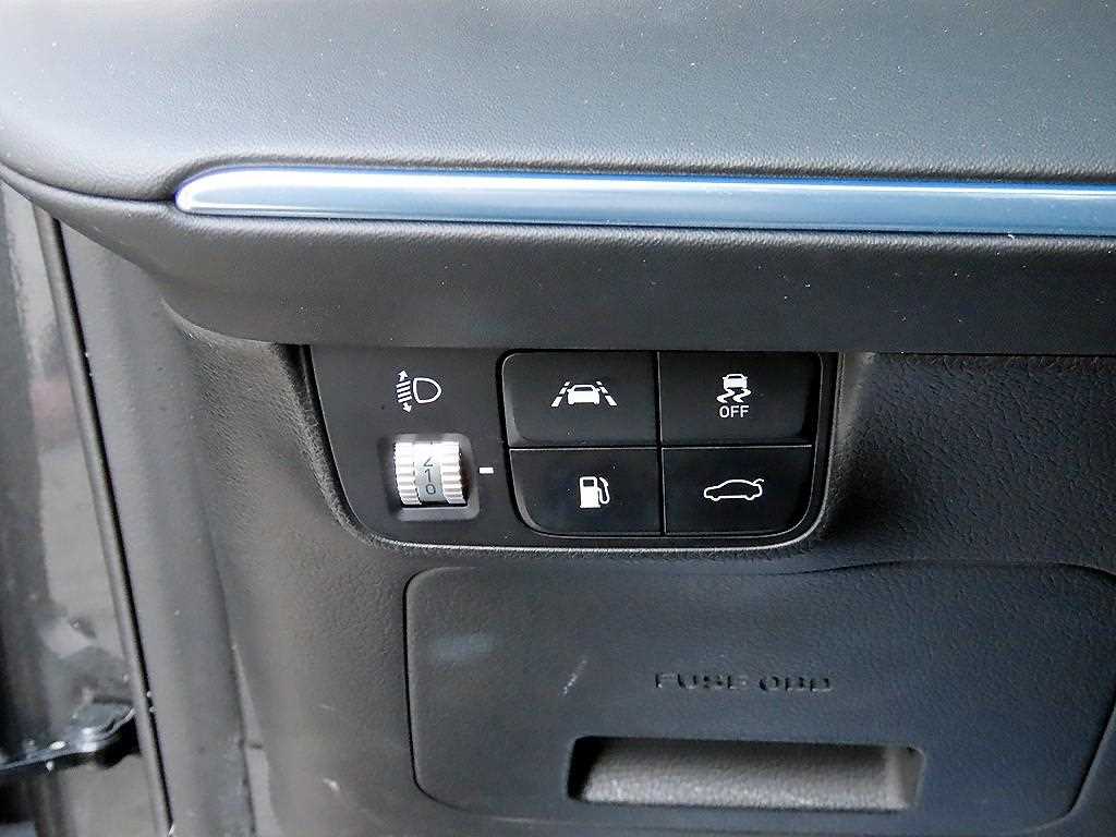 HYUNDAI Grandeur - Vista 12