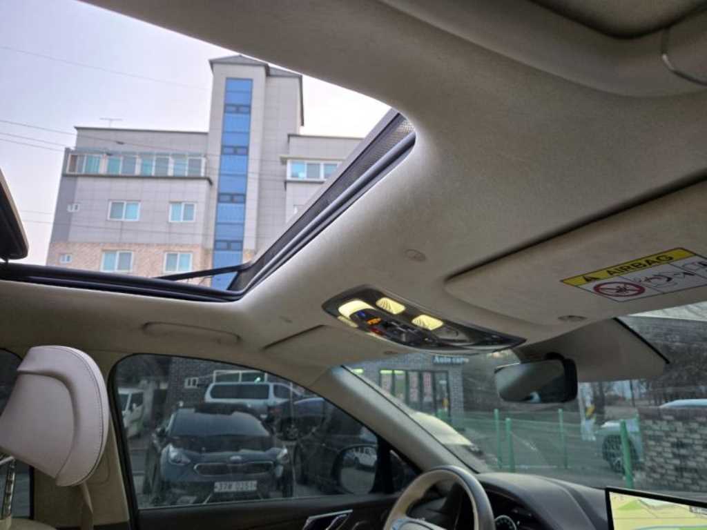 Genesis GV80 - Vista 6