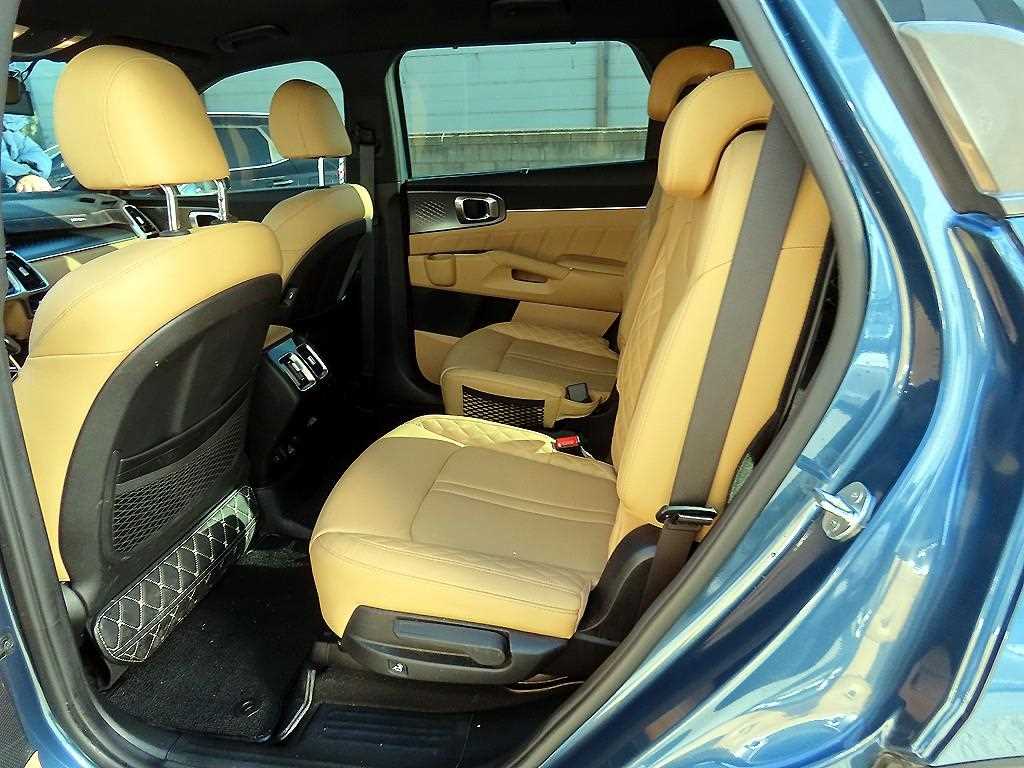 KIA Sorento - Vista 6