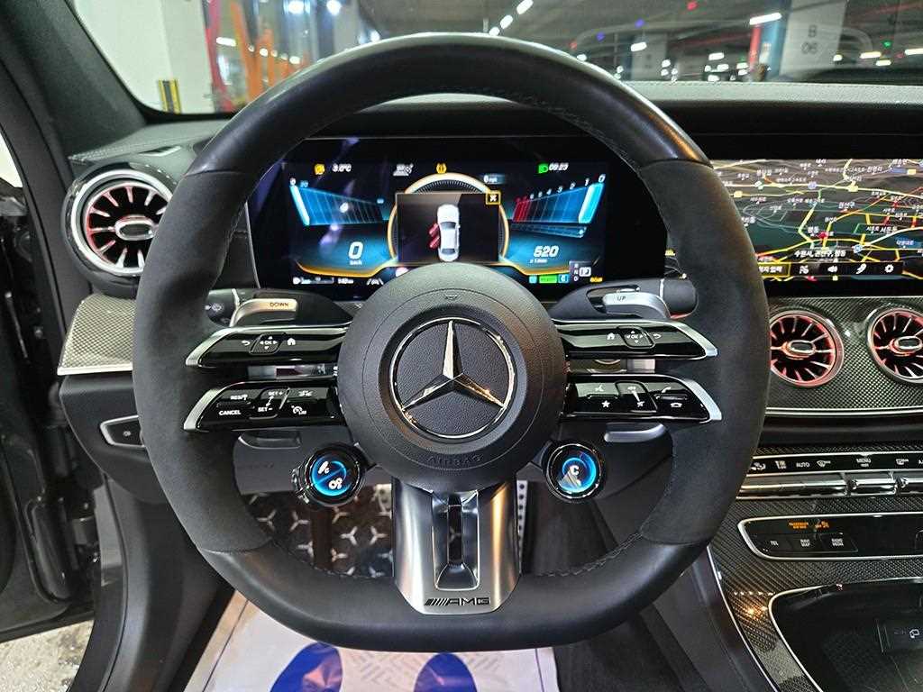 Mercedes Benz E class - Vista 8