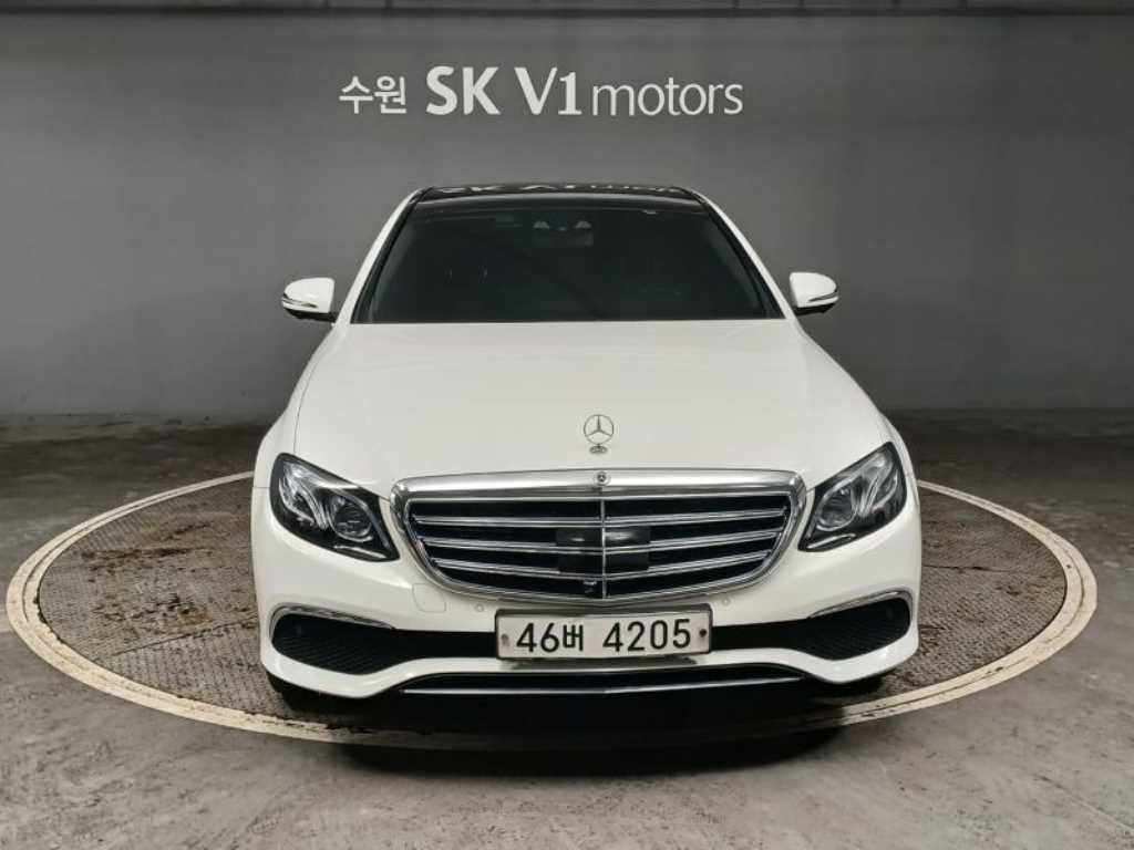 Mercedes Benz E class 2018 - Importación desde Corea - HF Imports Iquique - Foto 1