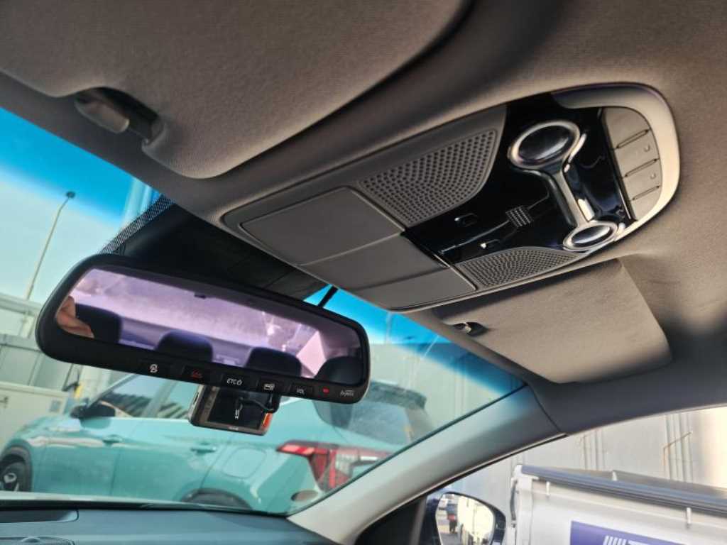 HYUNDAI Grandeur - Vista 12