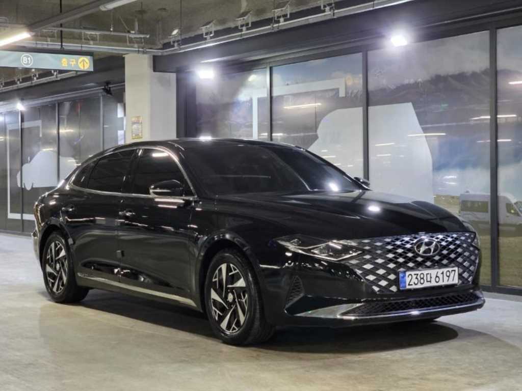 HYUNDAI Grandeur - Vista 2