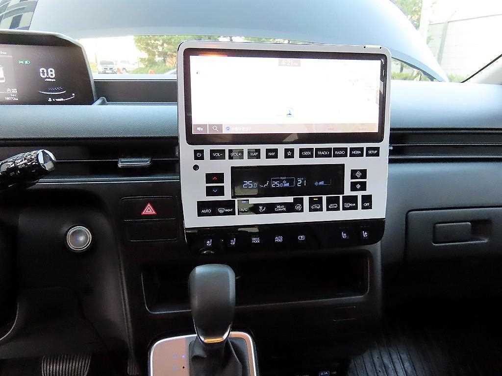 HYUNDAI Staria 2024 Negro - Importación desde Corea - HF Imports Iquique - Foto 14