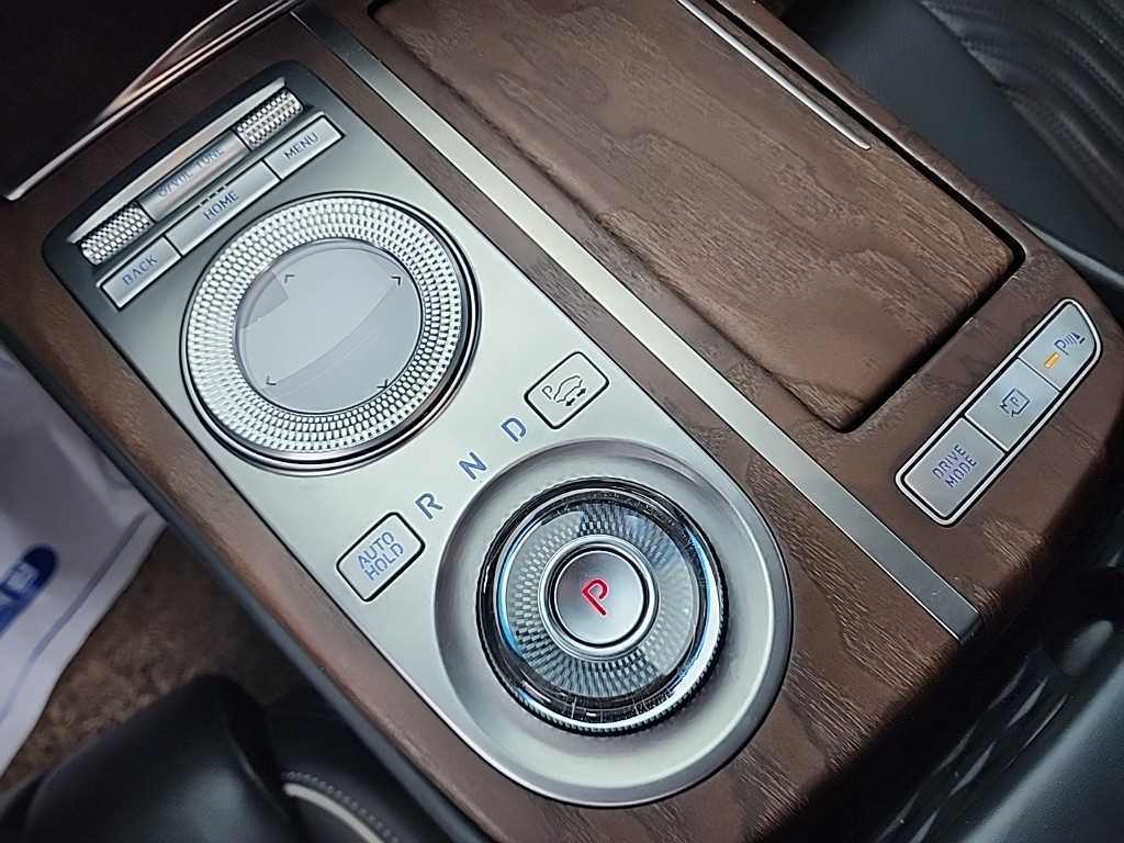 Genesis G80 - Vista 8