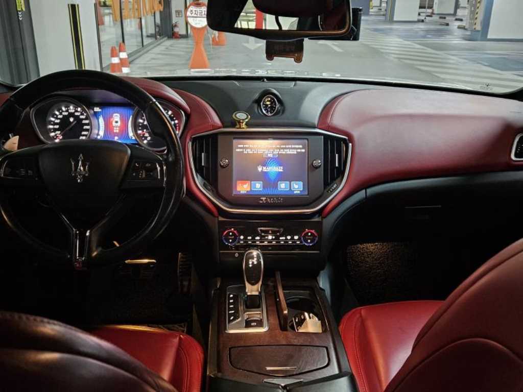 Maserati Ghibli - Vista 6