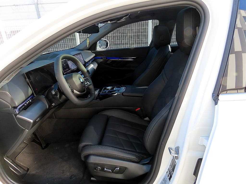 BMW 5 Series - Vista 5