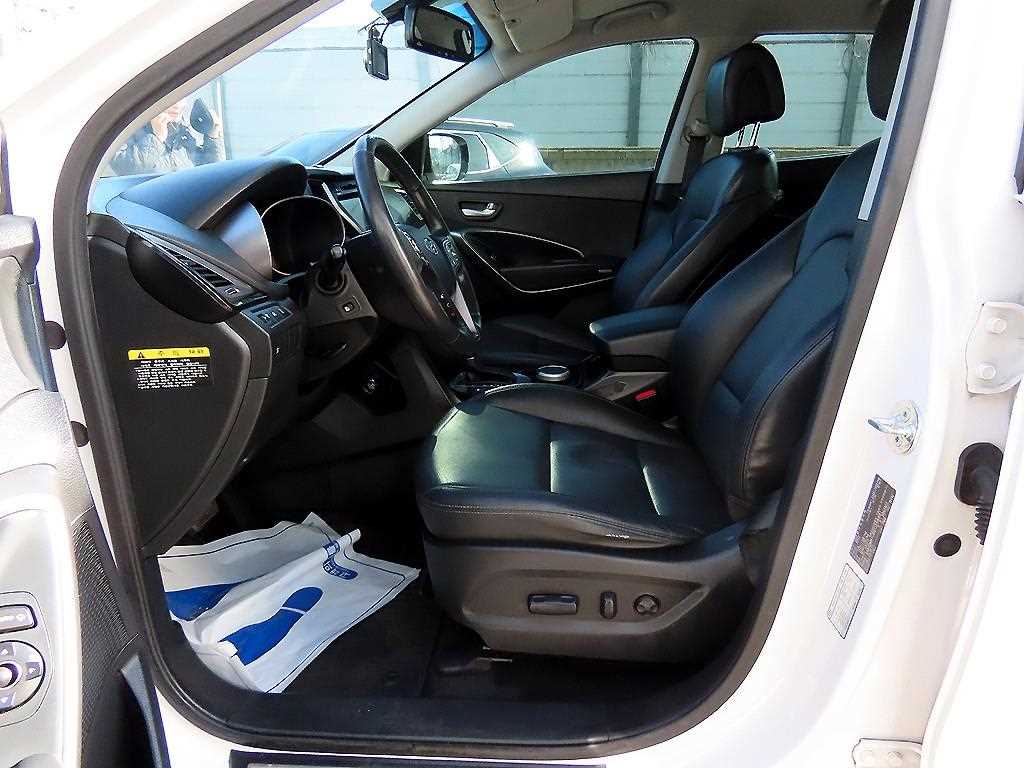 HYUNDAI Santa Fe - Vista 5