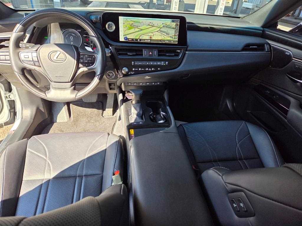Lexus ES - Vista 7