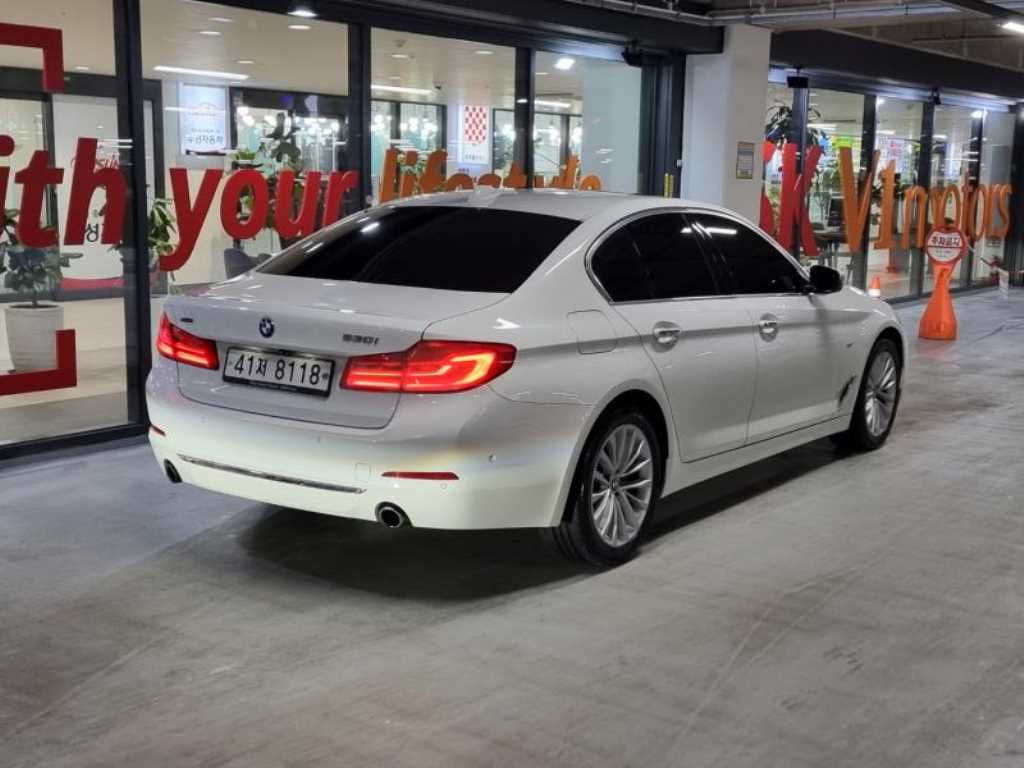 BMW 5 Series - Vista 4