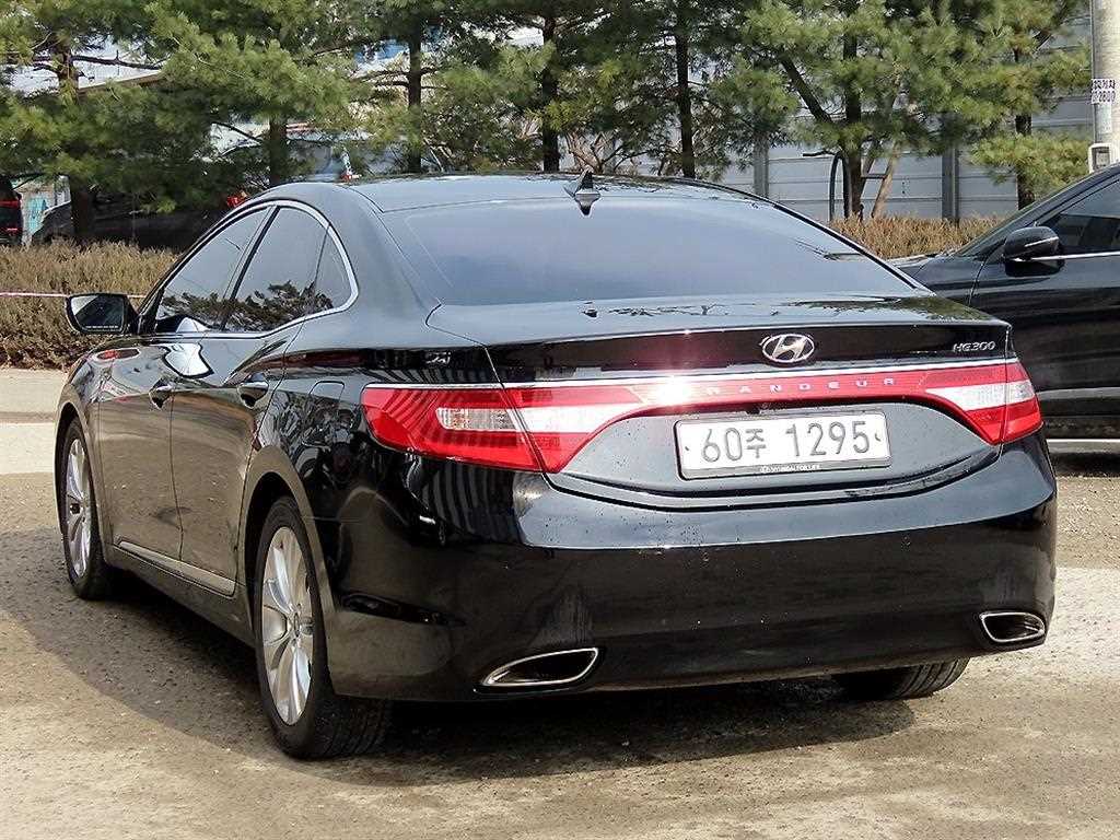 HYUNDAI Grandeur - Vista 3
