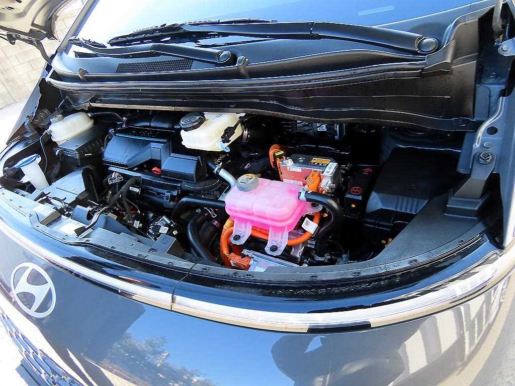 HYUNDAI Staria 2025 Gris - Importación desde Corea - HF Imports Iquique - Foto 19