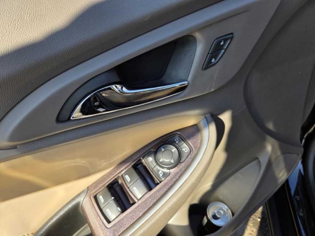 Chevrolet Malibu - Vista 8