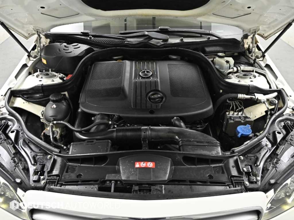 Mercedes Benz E class - Vista 6