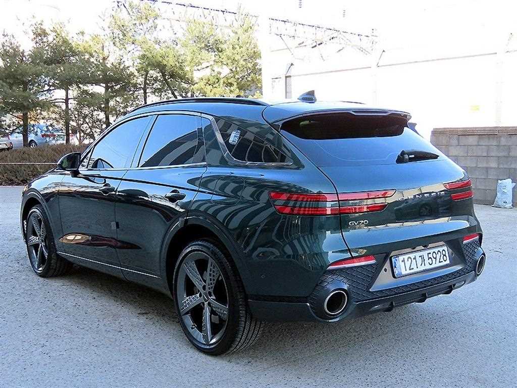 Genesis GV70 - Vista 3