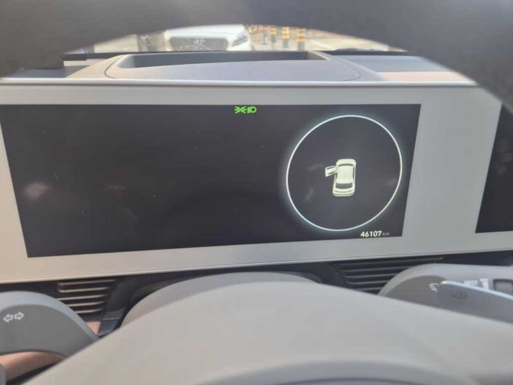 HYUNDAI Ioniq 5 - Vista 5