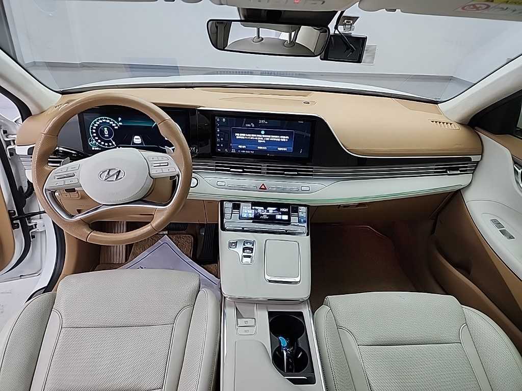 HYUNDAI Grandeur - Vista 7