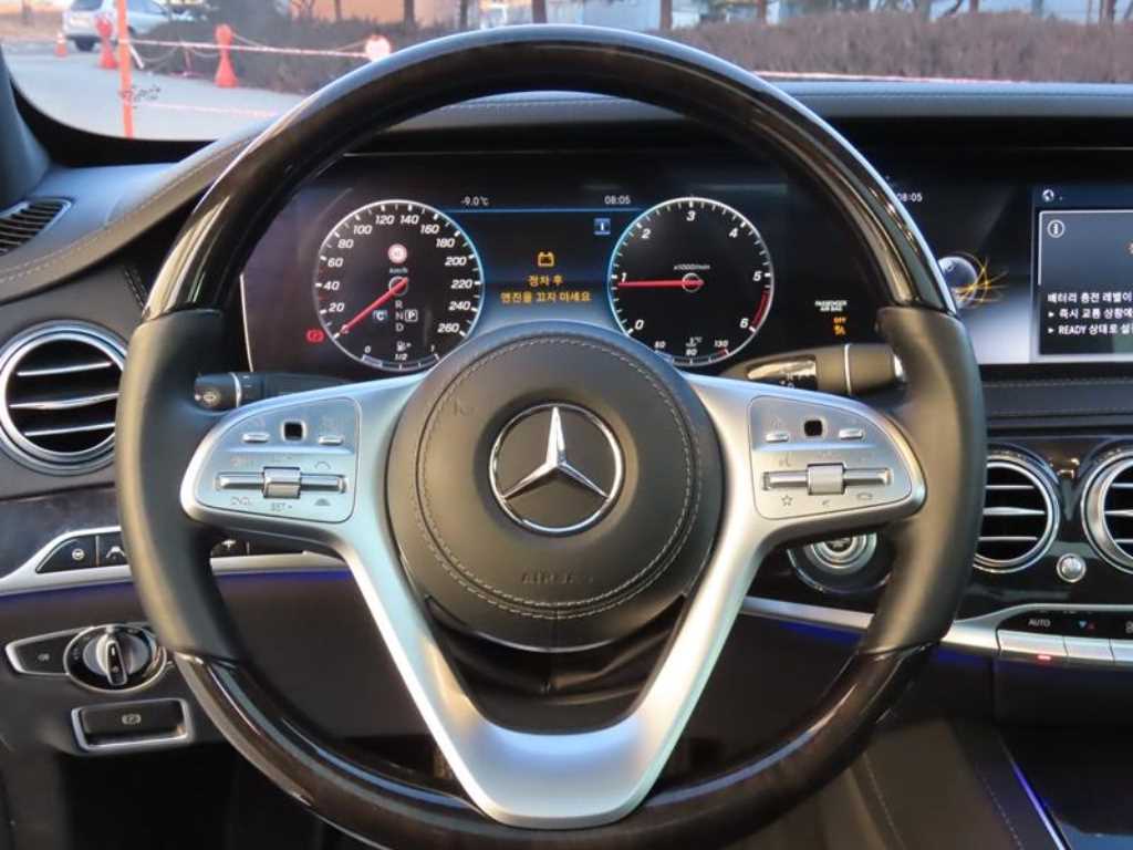 Mercedes Benz S Class - Vista 8