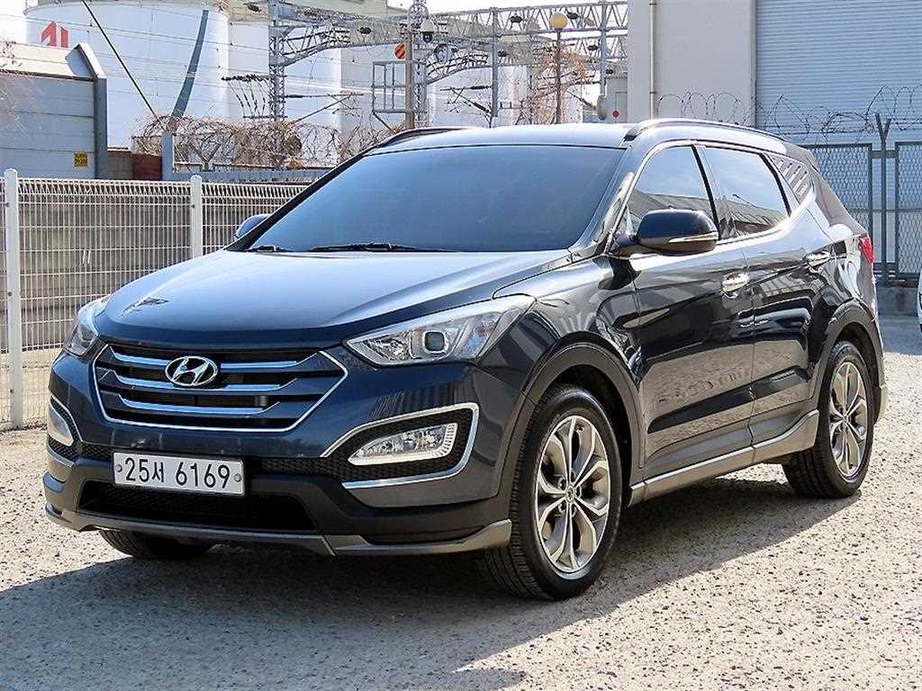 HYUNDAI Santa Fe - Vista 2